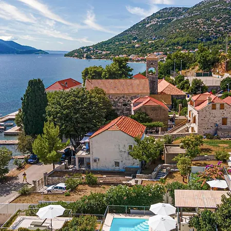 Сasa de vacaciones Stunning In Viganj